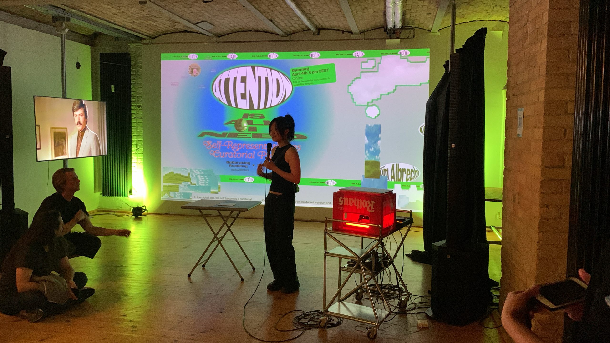 23140935-EB1E-448D-AA6B-BD70D1D856D3