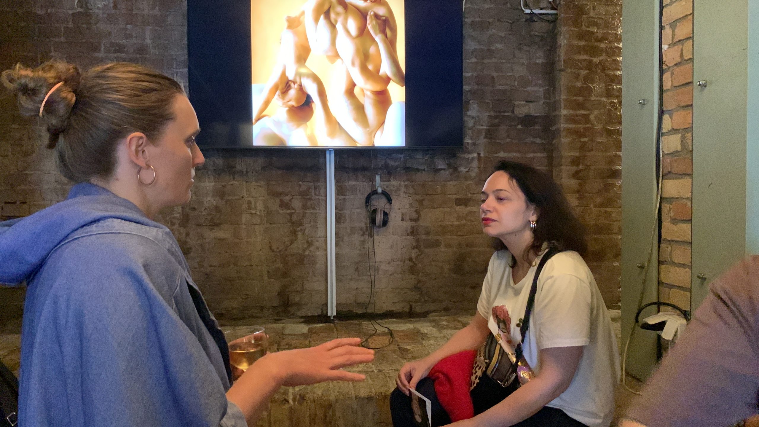 D6884B85-40A9-4CF8-AA53-FDFD1BF73D23