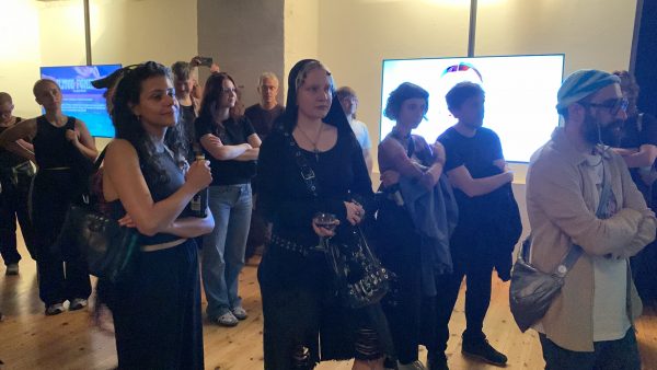 DE519CDB-9FFA-4C1E-AF75-3E744D6A5526